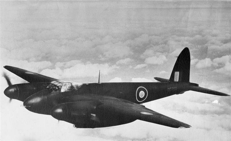 百年灵航空时计Aviator 8 Mosquito腕表-复刻表