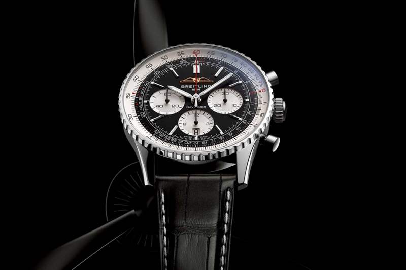百年灵NAVITIMER B01 CHRONOGRAPH 43新鲜色系抢眼登场-复刻表