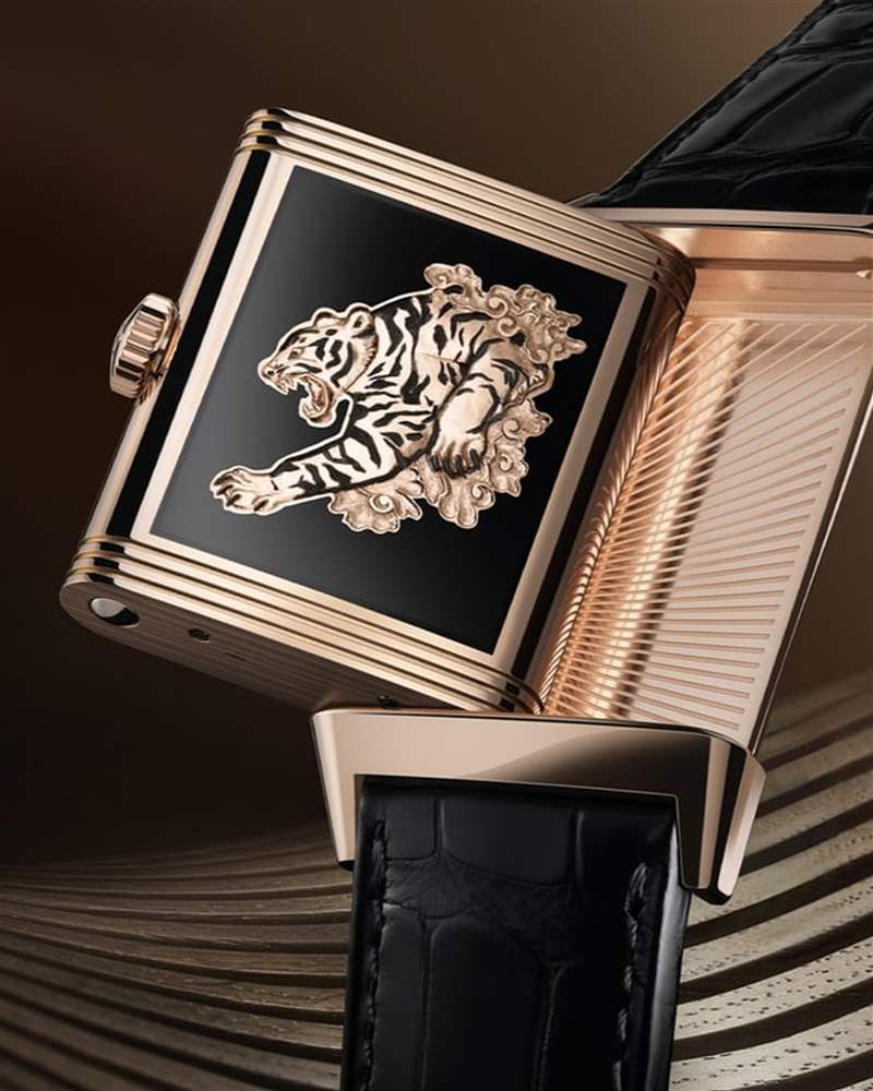 采用可翻轉(zhuǎn)設(shè)計(jì)的積家的Reverso。 （jaeger-lecoultre.com）