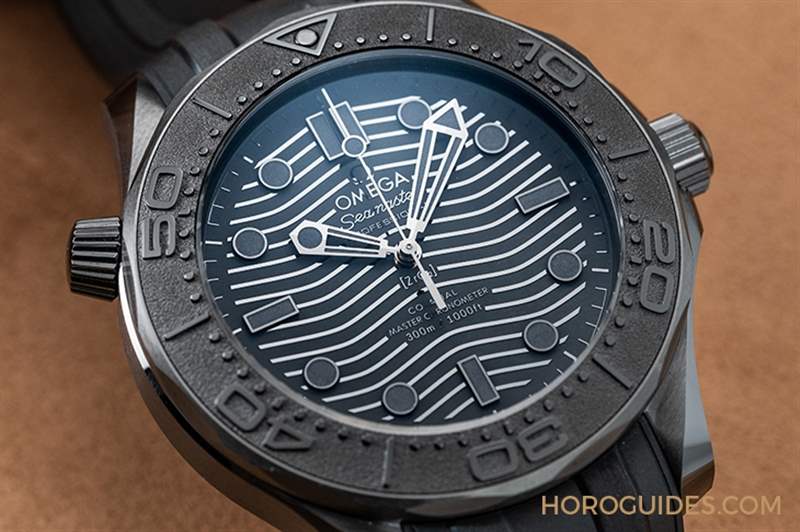 一身黑也要有层次|欧米茄陶瓷黑海马Seamaster Diver 300M Black Black-复刻表