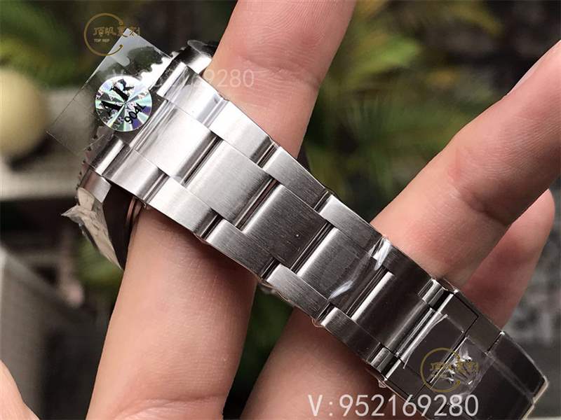 AR廠勞力士漸變藍(lán)鬼王v2版腕表復(fù)刻做工怎么樣對比n廠漸變鬼王-復(fù)刻表