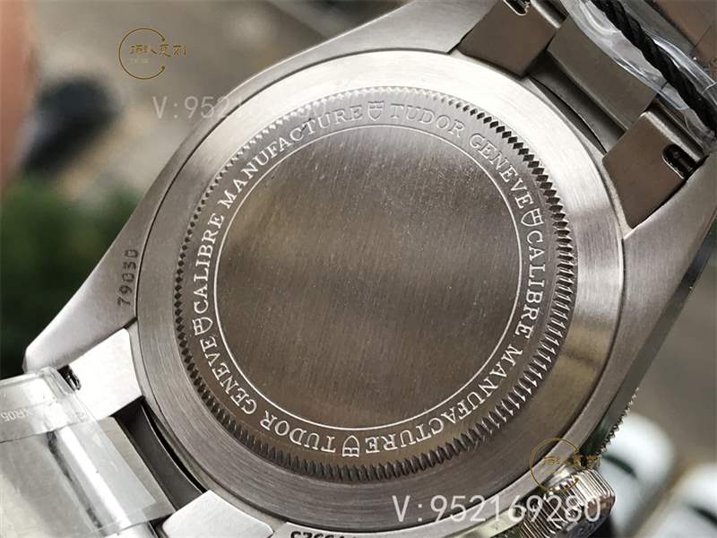 ZF廠帝舵碧灣M79030N腕表頂級(jí)復(fù)刻版本對(duì)比正品怎么樣-復(fù)刻表