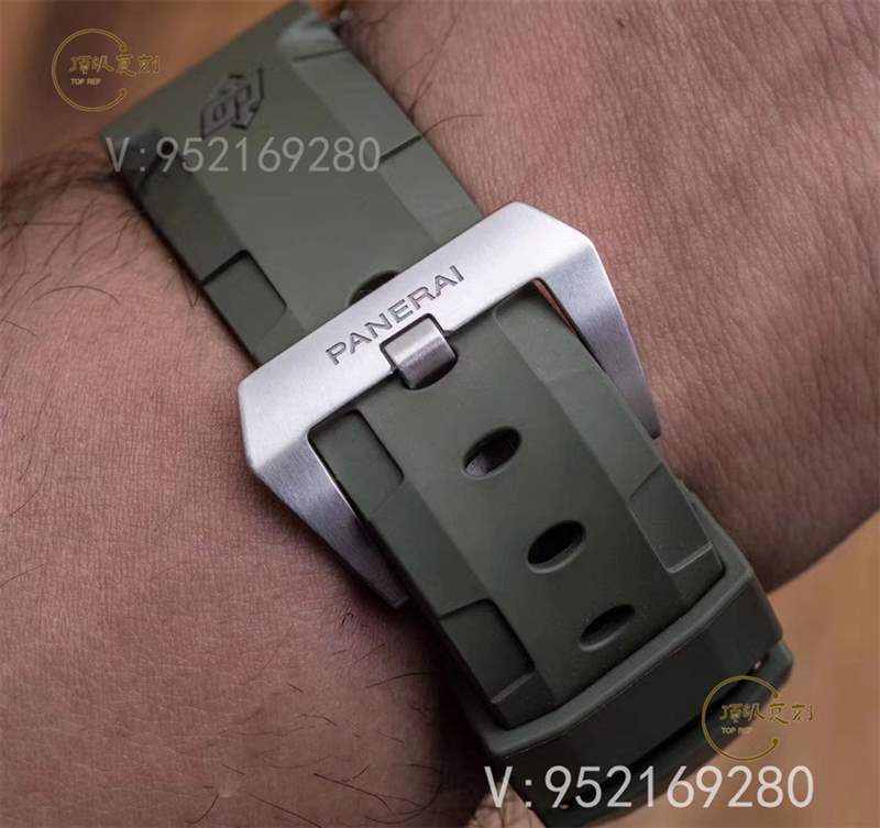 VS厂沛纳海pam1055绿?;旮纯套龉ぴ趺囱?别具一格的军绿色-复刻表