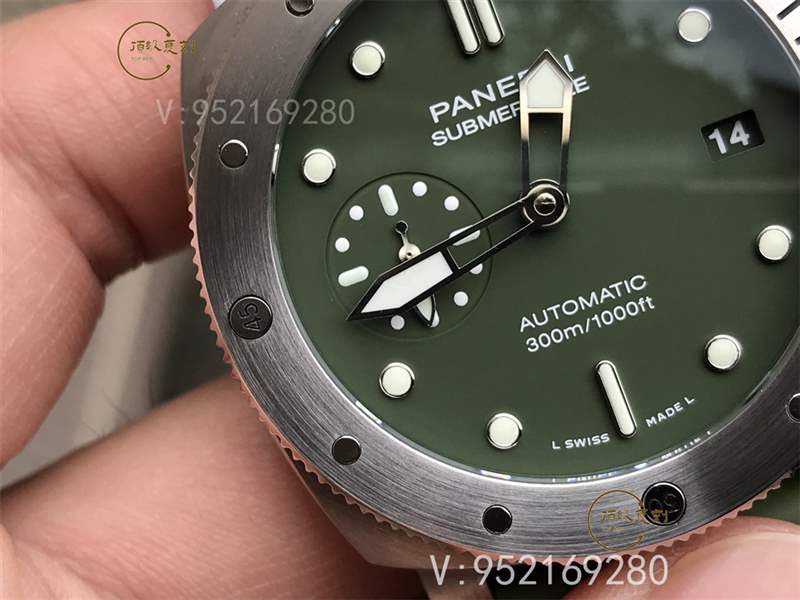 VS厂沛纳海pam1055绿?;旮纯套龉ぴ趺囱?别具一格的军绿色-复刻表