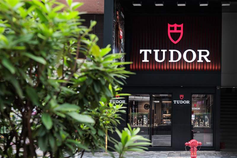 苏丽钟表的新店位于尖沙咀弥敦道89号