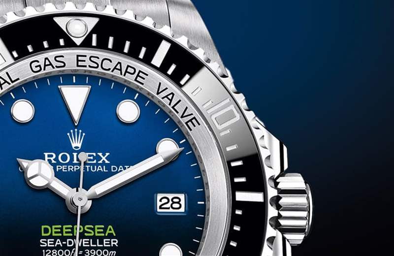 Deepsea 2022年悄悄改款，型号也跟着改为136660，手表的表圈改得更为纤细。 （Rolex）