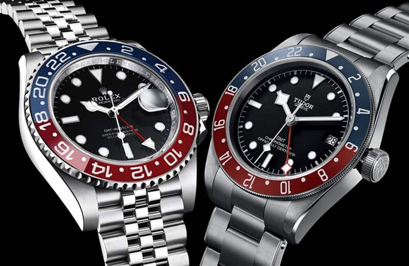 ROLEX 勞力士GMT-Master II百事圈經(jīng)過(guò)連月來(lái)價(jià)格下跌後，目前國(guó)外報(bào)價(jià)降至24,700美金，行情比三個(gè)月前下跌16%。（Rolex官網(wǎng)）