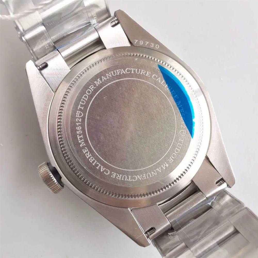 ZF厂帝舵碧湾系列M79730-0001小钢盾复刻表做工怎么样-复刻表