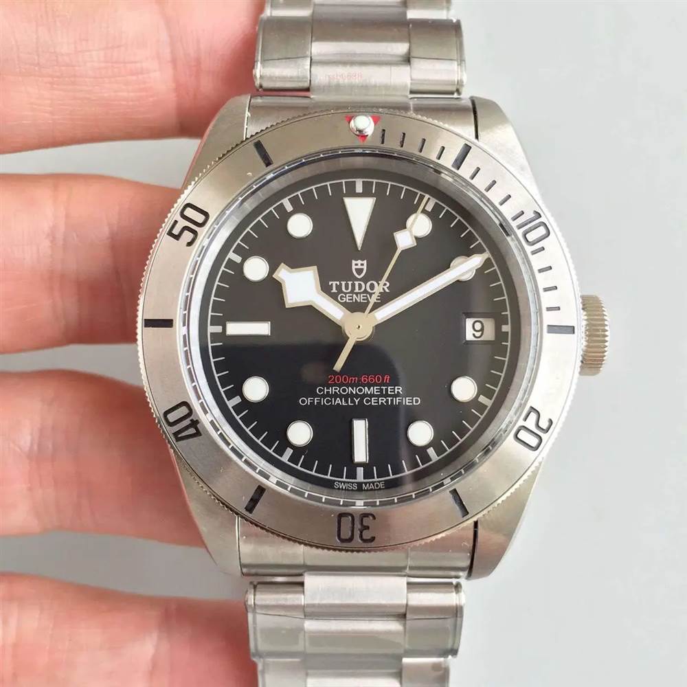 ZF厂帝舵碧湾系列M79730-0001小钢盾复刻表做工怎么样-复刻表