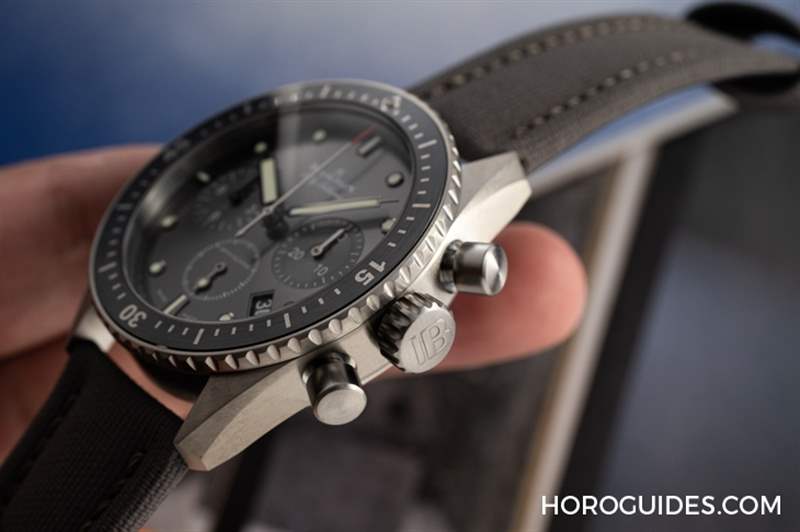 BLANCPAIN - 18K红金蓝面、23级钛灰面，Blancpain五十噚深潜器飞返计时码表两款延伸新作
