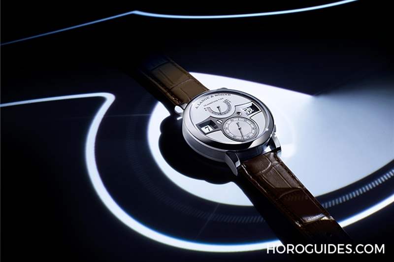 A. LANGE & S?HNE - 朗格Zeitwerk升級(jí)二代版本，新增小時(shí)快調(diào)按鈕、72小時(shí)動(dòng)力更長(zhǎng)
