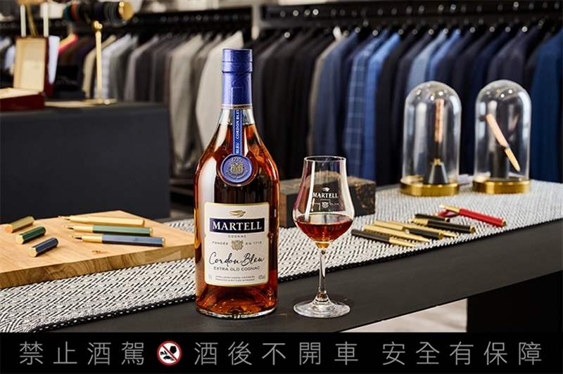 跨越經(jīng)典，以質(zhì)感開創(chuàng)迎風(fēng)飛翔新局！ 新式訂制西服STYDER創(chuàng)辦人黃淯晨與父親的跨世代對談