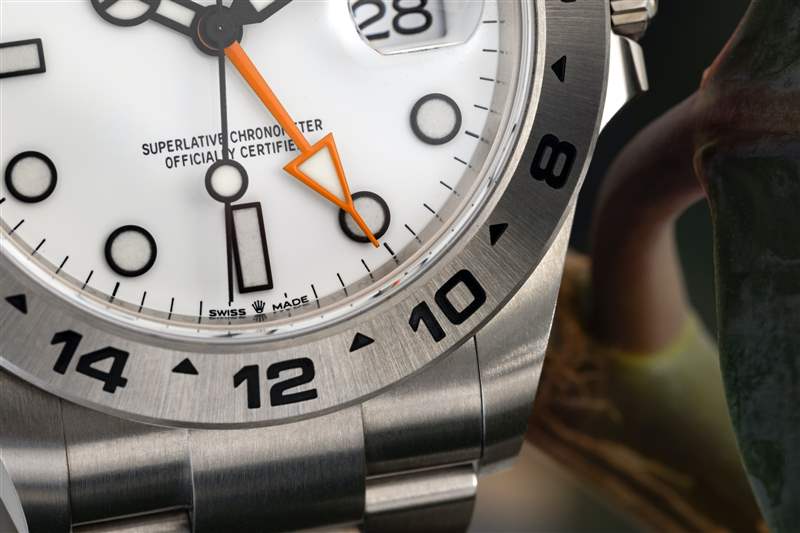 226570 Explorer II 的表盤宏。
