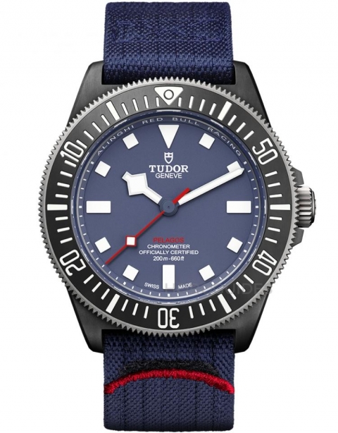 TUDOR - 帝舵第一款碳复合材质腕表TUDOR Pelagos FXD，是否会成为劳力士试金石？