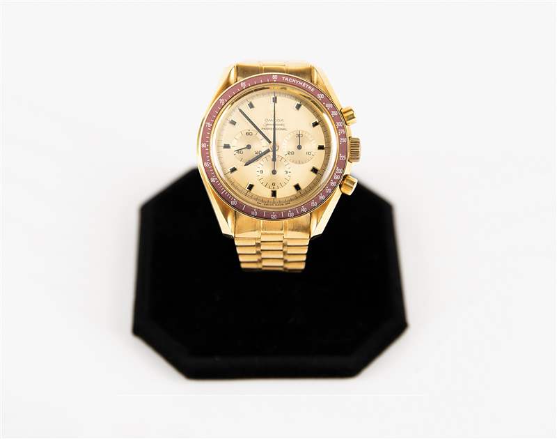美国宇航员Walter Schirra拥有的OMEGA Speedmaster金壳纪念版腕表以190万美元拍卖成交 美国宇航员Walter Schirra拥有的OMEGA Speedmaster金壳纪念版腕表以190万美元拍卖成交-复刻表