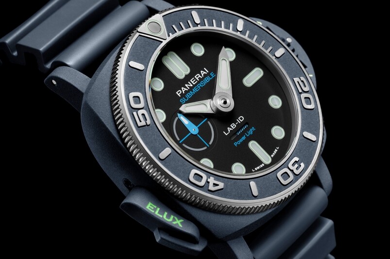 夜光功能新高度！ Panerai全新Submersible Elux LAB-ID腕表 以純機械一鍵開關發(fā)光系統(tǒng)